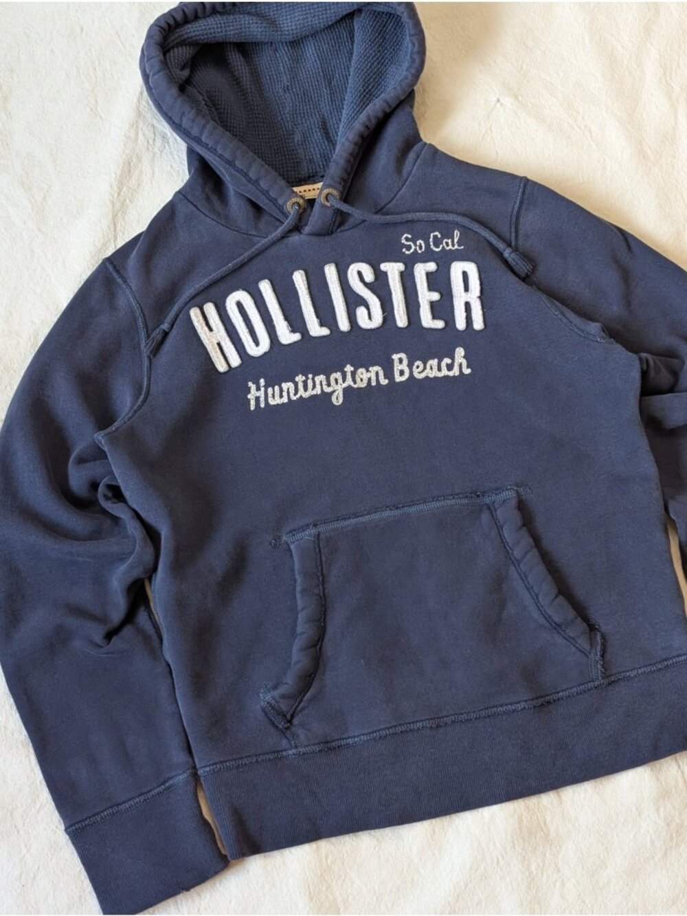 Hollister Vintage Navy Blue Heavy Weave Varsity Style Embroidered Hoodie Small
